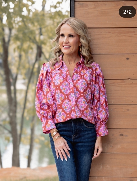 Avara Tops - Avara Top NWOT size Small